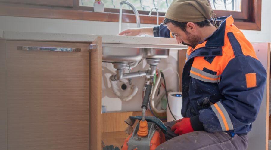 Local tankless water heater installation in Trivoli, IL